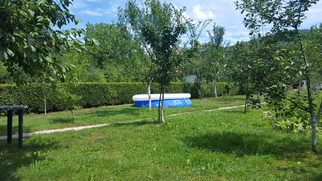 Vacation Home Sajra Kulen Vakuf Exterior photo
