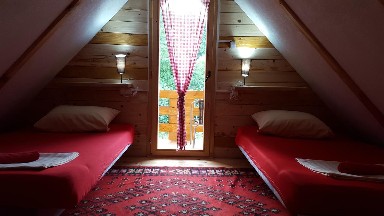 Vacation Home Sajra Kulen Vakuf Exterior photo